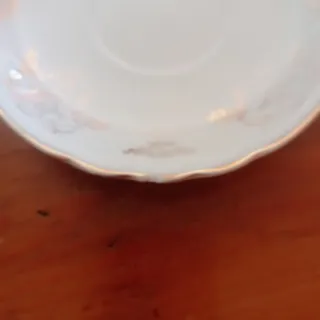 Tazza da thè in porcellana con decori oro