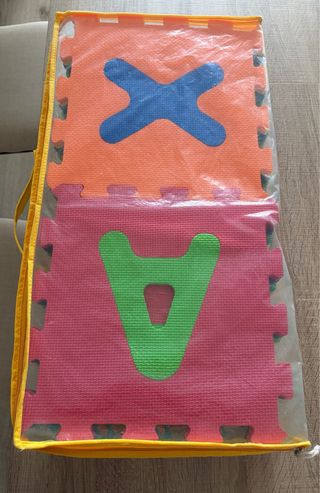 Puzzle suelo infantil letras y números