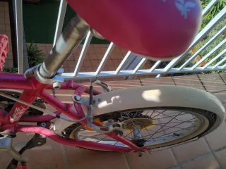 Bicicleta niña rosa y blanca