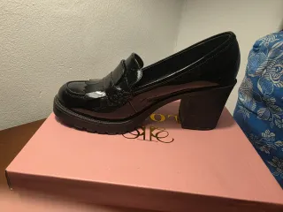 Zapatos negros charol tacón plataforma N39