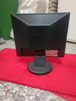Monitor Samsung Plata