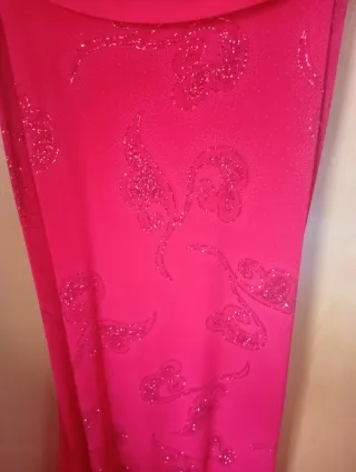 Vestido fiesta rojo con pedrería