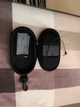 Altavoz portátil Durex negro y plateado