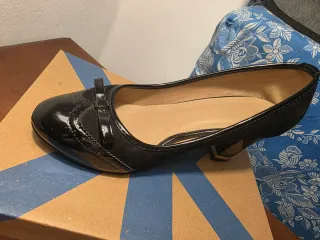 Zapatos negros de tacón 39