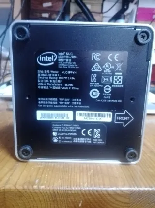 Intel NUC Mini PC Plata