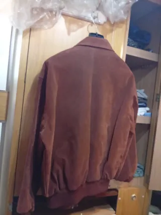 Cazadora de piel V Made in Italy