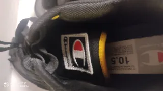 Zapatillas Champion Negras y Amarillas