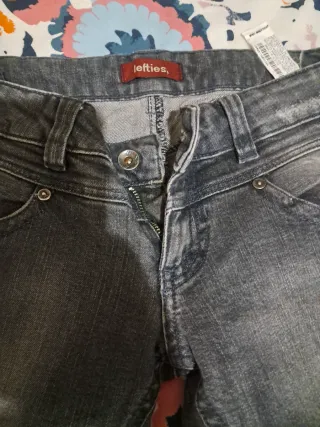 Vaqueros grises para mujer