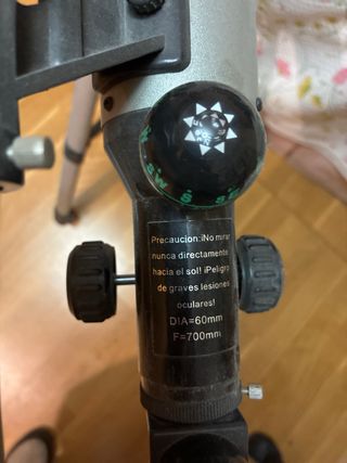 Telescopio Astronomie con trípode