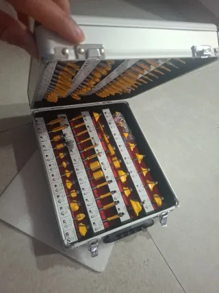 Maletín de brocas nuevo