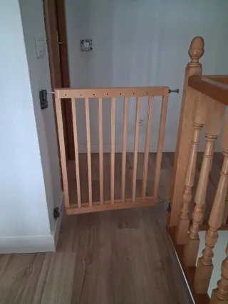 Valla seguridad infantil madera 63,5-106cm