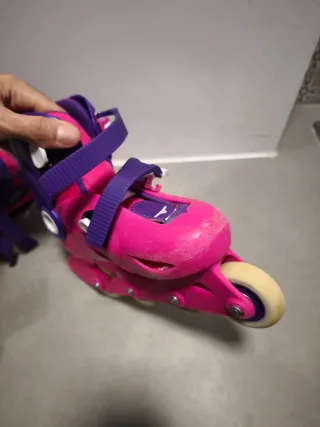 Patines en línea rosas y morados