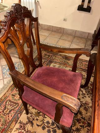 Mesa comedor extensible y 6 sillas madera.