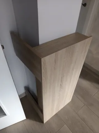 Mesa de madera nueva rota mudanza,