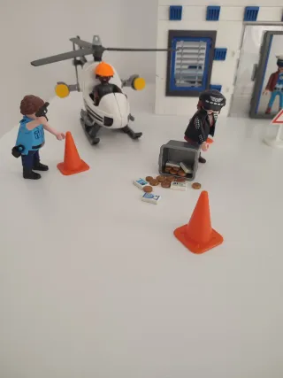 Playmobil Comisaría Policía y Vehículos