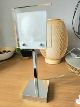 Lámpara de mesa de diseño estilo nórdico