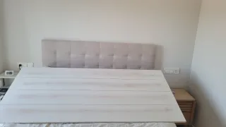 Cabecero de madera blanco decapado