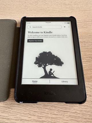 Lector Amazon Kindle 11ª generacion con funda 16GB