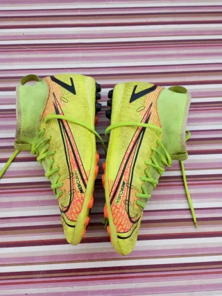 Botas Futbol Nike Mercurial Talla 35