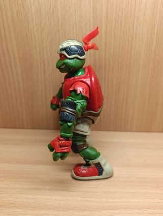 TORTUGAS NINJA RAFAEL SKATER PLAYMATES AÑO 2003