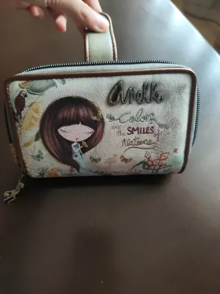 Monedero Anekke usado 1 vez