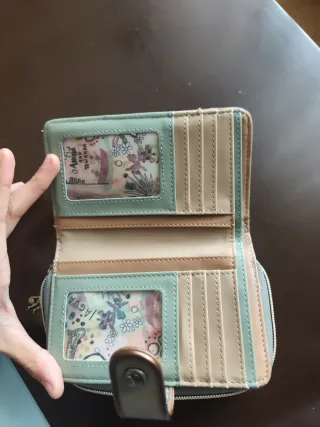 Monedero Anekke usado 1 vez