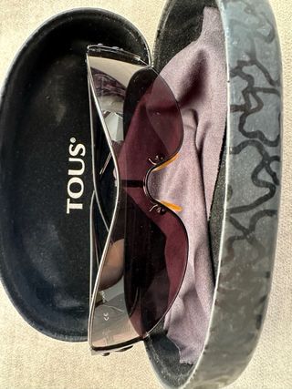 Gafas de sol Tous negras y plateadas
