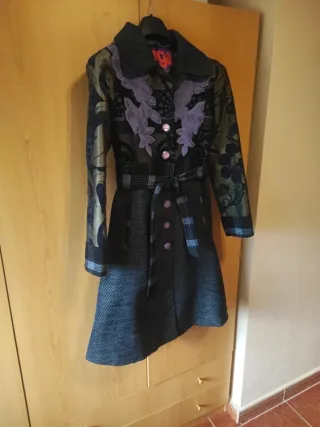 Abrigo Desigual Talla 40 como nuevo