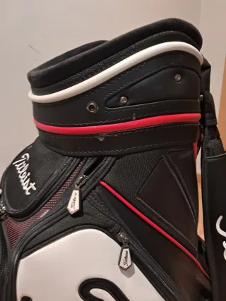 Bolsa de Golf Titleist Negra y Roja
