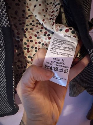 Americana Guess Jeans Negra y Gris