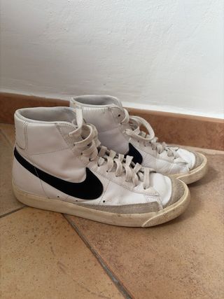 Nike Blazer Talla 40 Blancas y Negras