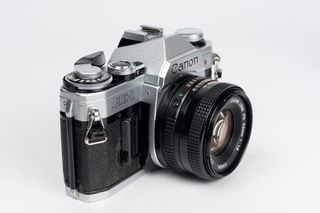 Canon AE-1 + Lente FD 50mm 1:1.8