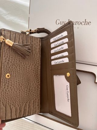 Monedero Guy Laroche Marrón