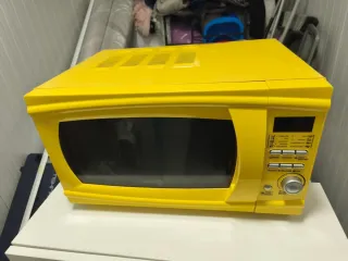 Microondas Amarillo Saivod