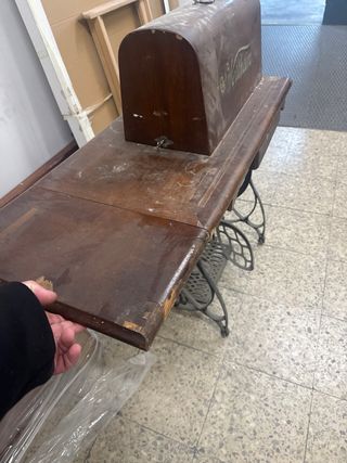 Máquina de coser antigua Wertheim