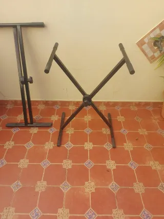 Soporte Tijera Regulable en Altura