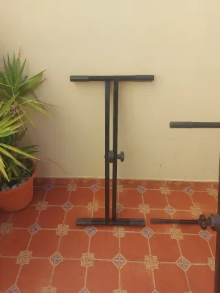 Soporte Tijera Regulable en Altura