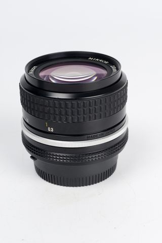 Nikon Nikkor 28mm 1:3.5 Ai Manual Focus