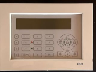 Kit Risco Prosys Plus: 2 Teclados + 5 Volumétricos