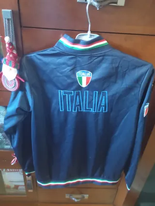 Sudadera Italia 12/13 años. talla 13/14 pequeña