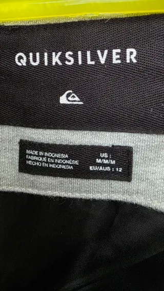 Abrigo Quiksilver niño Talla 12 años