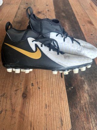 Botas de fútbol Nike Phantom Luna talla 36,5