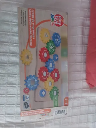 Juego de engranajes de madera