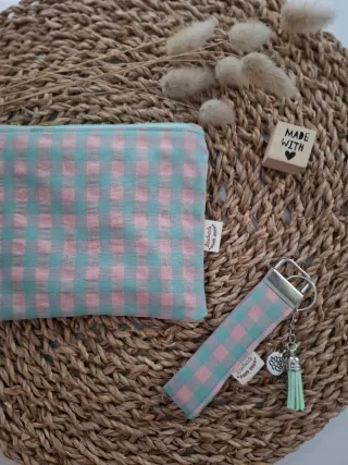 Conjunto neceser y llavero personalizado