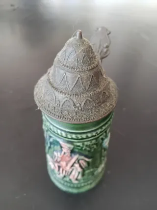 Jarra cerveza cerámica con tapa metal