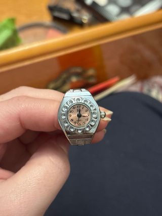 Anillo reloj plateado y dorado