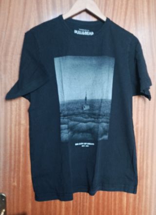 Camiseta Pull&Bear Negra Estampada Talla M