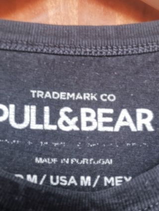 Camiseta Pull&Bear Negra Estampada Talla M