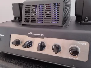Ampeg Portaflex PF-20T Cabezal Bajo Válvulas
