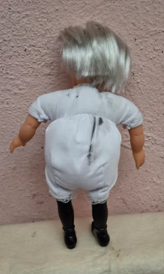 Muñeca Bruja Aburrida